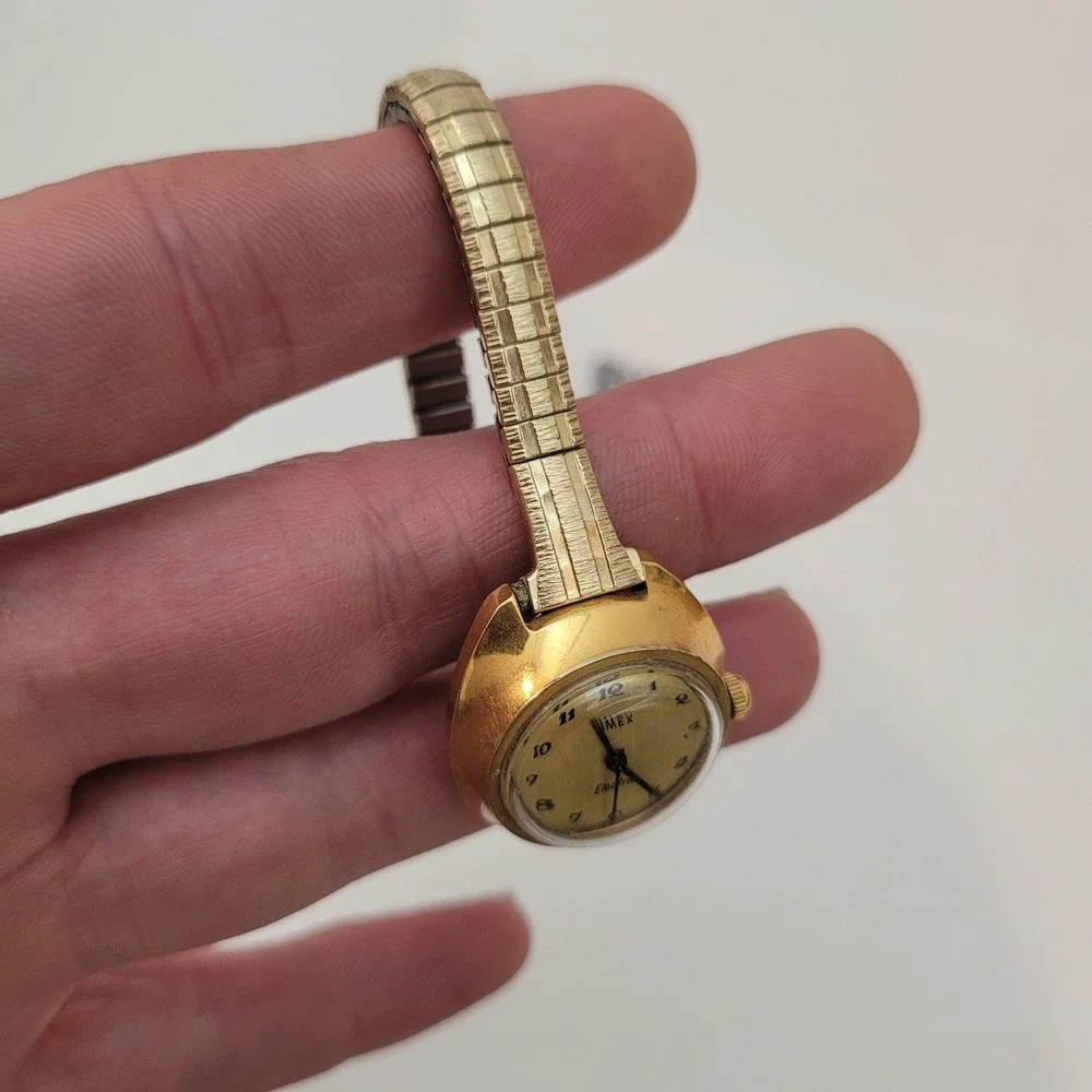 Timex Electric‎ Watch Women Gold Filled Tone Oval Vintage Expansion Band